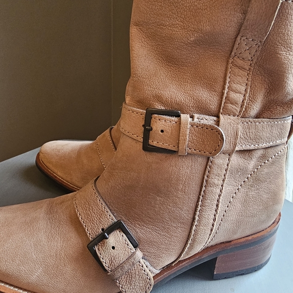 COLE HAAN LEATHER ANKLE BOOTS SZ 8 - Picture 4 of 9